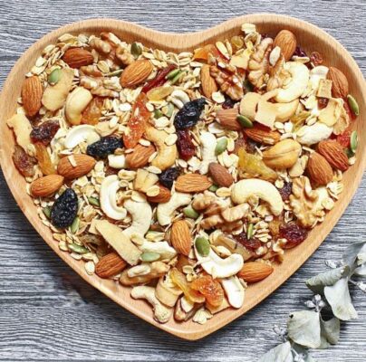 Cách làm Granola từ hạt dinh dưỡng tại nhà đơn giản tiện lợi