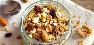 Cách làm Granola từ hạt dinh dưỡng tại nhà đơn giản tiện lợi
