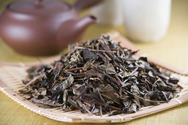 Tác Dụng Bất Ngờ Của Bã Trà
