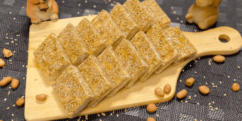 Bánh Đậu Phộng Kẹo Mè