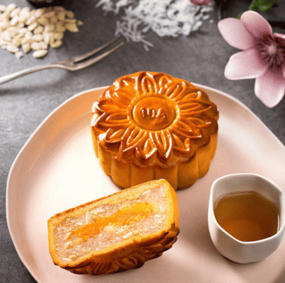 Bánh Trung Thu Givral - Nhân Dừa Hạt Dưa - Mã 10A
