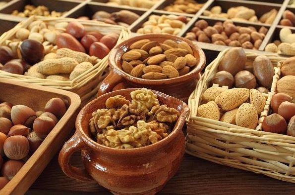 Hạt dinh dưỡng có gây nóng trong người không?